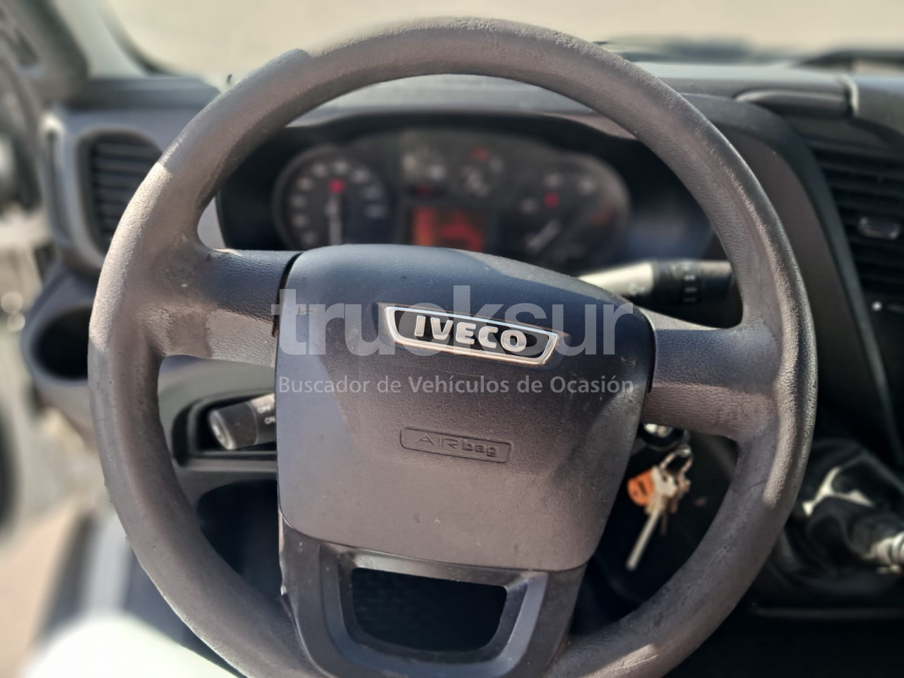 Camión caja cerrada IVECO DAILY 72C18 FRC-X THK: foto 10