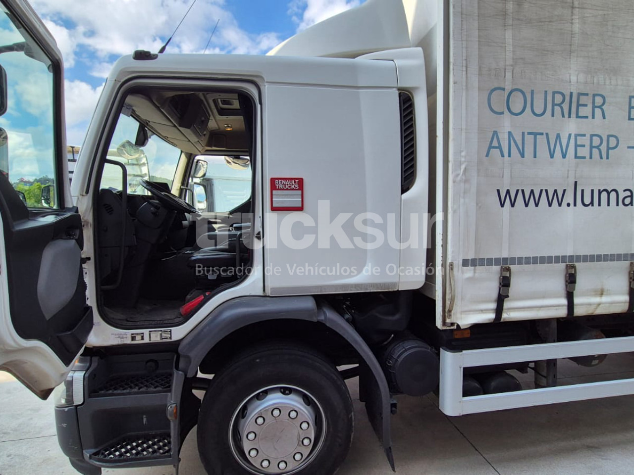 Camión lona RENAULT D320.26: foto 12 Camión lona RENAULT D320.26: foto 12