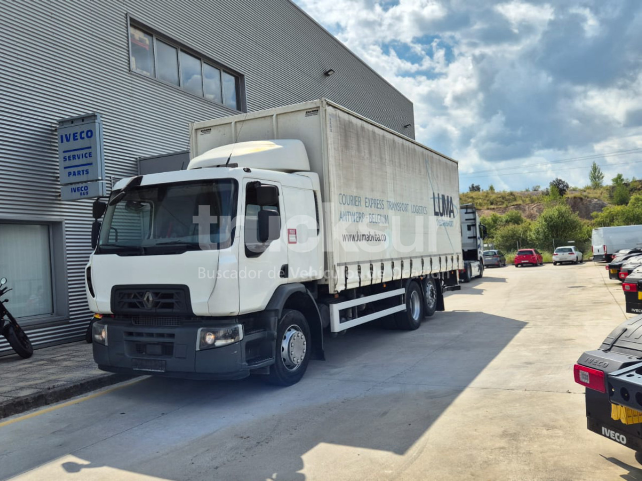 Camión lona RENAULT D320.26: foto 39 Camión lona RENAULT D320.26: foto 39