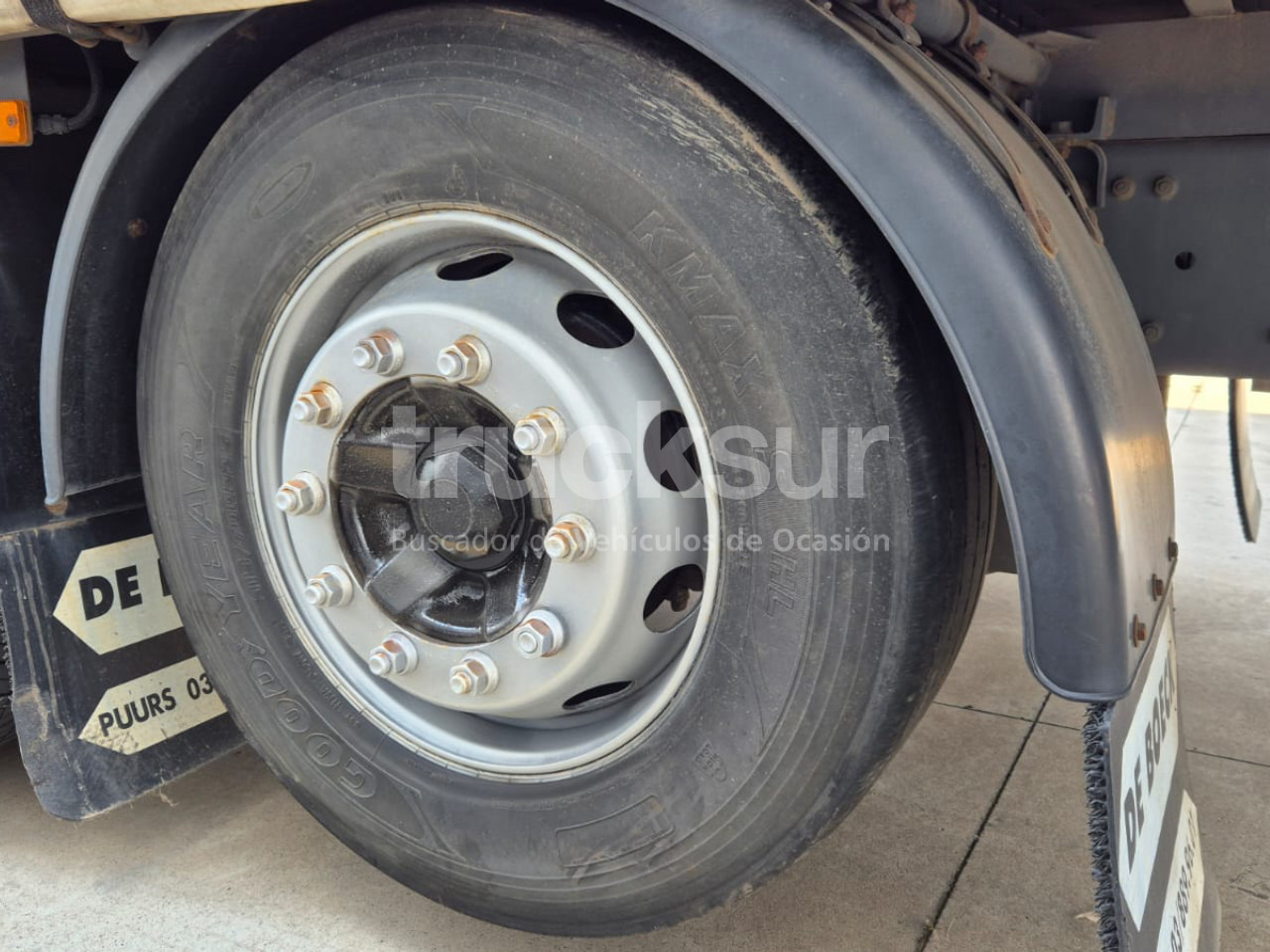 Camión lona RENAULT D320.26: foto 17 Camión lona RENAULT D320.26: foto 17