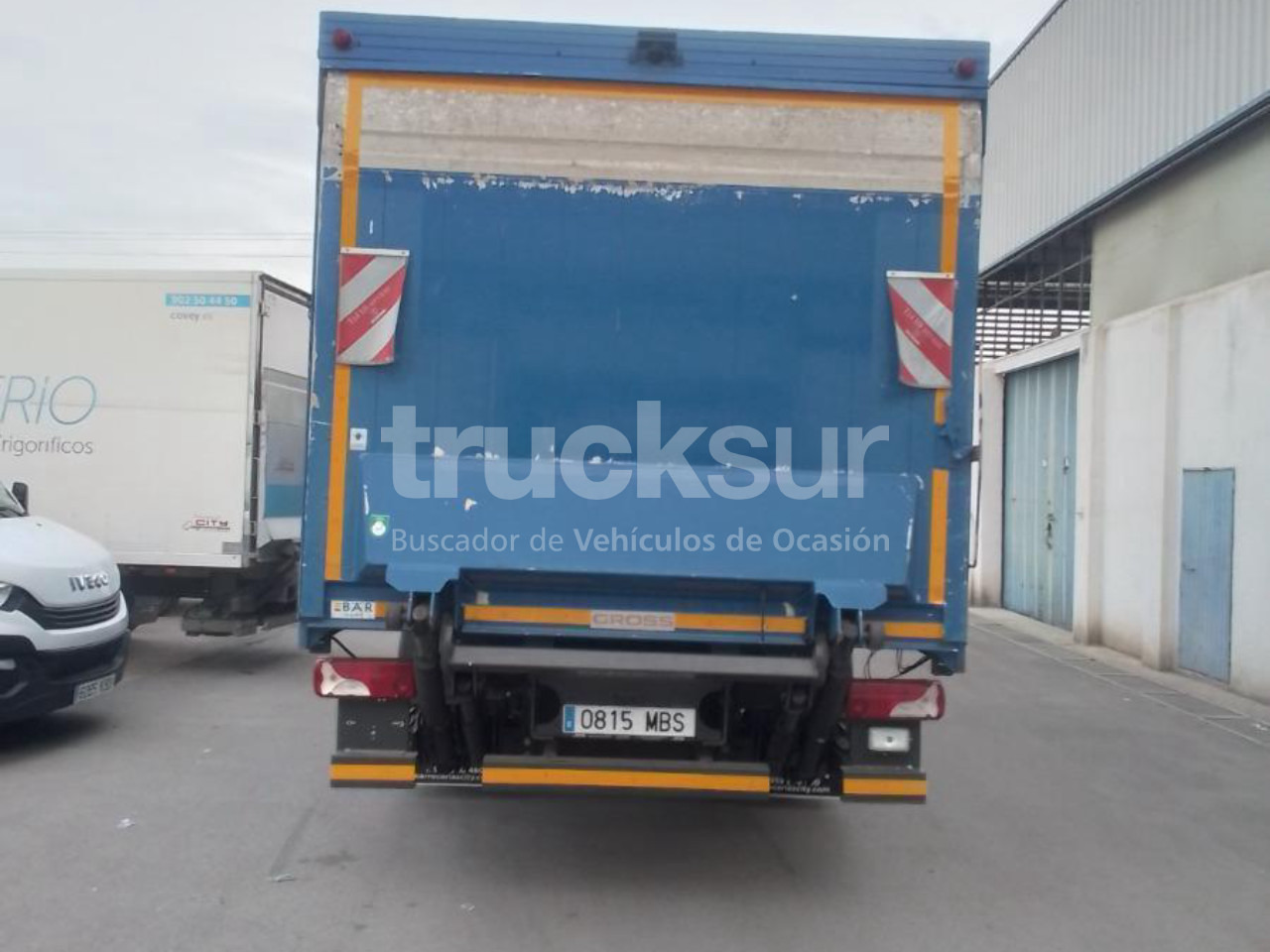 SCANIA P 280 ejes 6x2*4 - Camión caja cerrada: foto 3 SCANIA P 280 ejes 6x2*4 - Camión caja cerrada: foto 3