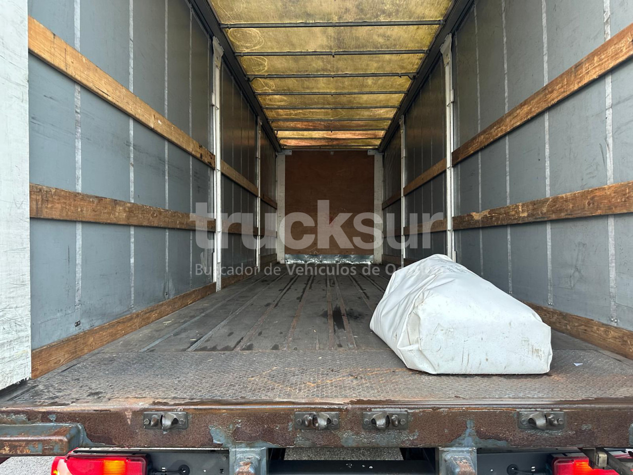 Leasing de SCANIA P280.26 ejes 6x2*4 SCANIA P280.26 ejes 6x2*4: foto 13 Leasing de SCANIA P280.26 ejes 6x2*4 SCANIA P280.26 ejes 6x2*4: foto 13