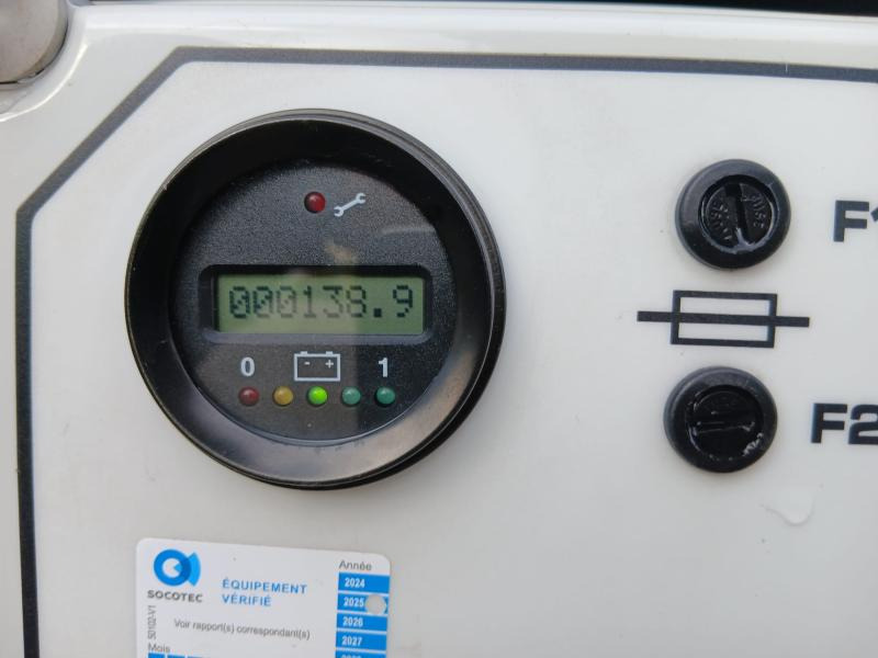 Atn PIAF 660 RC - Plataforma de mástil vertical: foto 4 Atn PIAF 660 RC - Plataforma de mástil vertical: foto 4