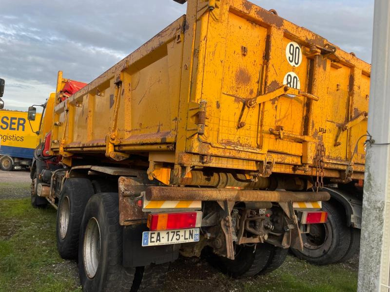 Renault Kerax 370 DCI - Camión volquete: foto 4 Renault Kerax 370 DCI - Camión volquete: foto 4