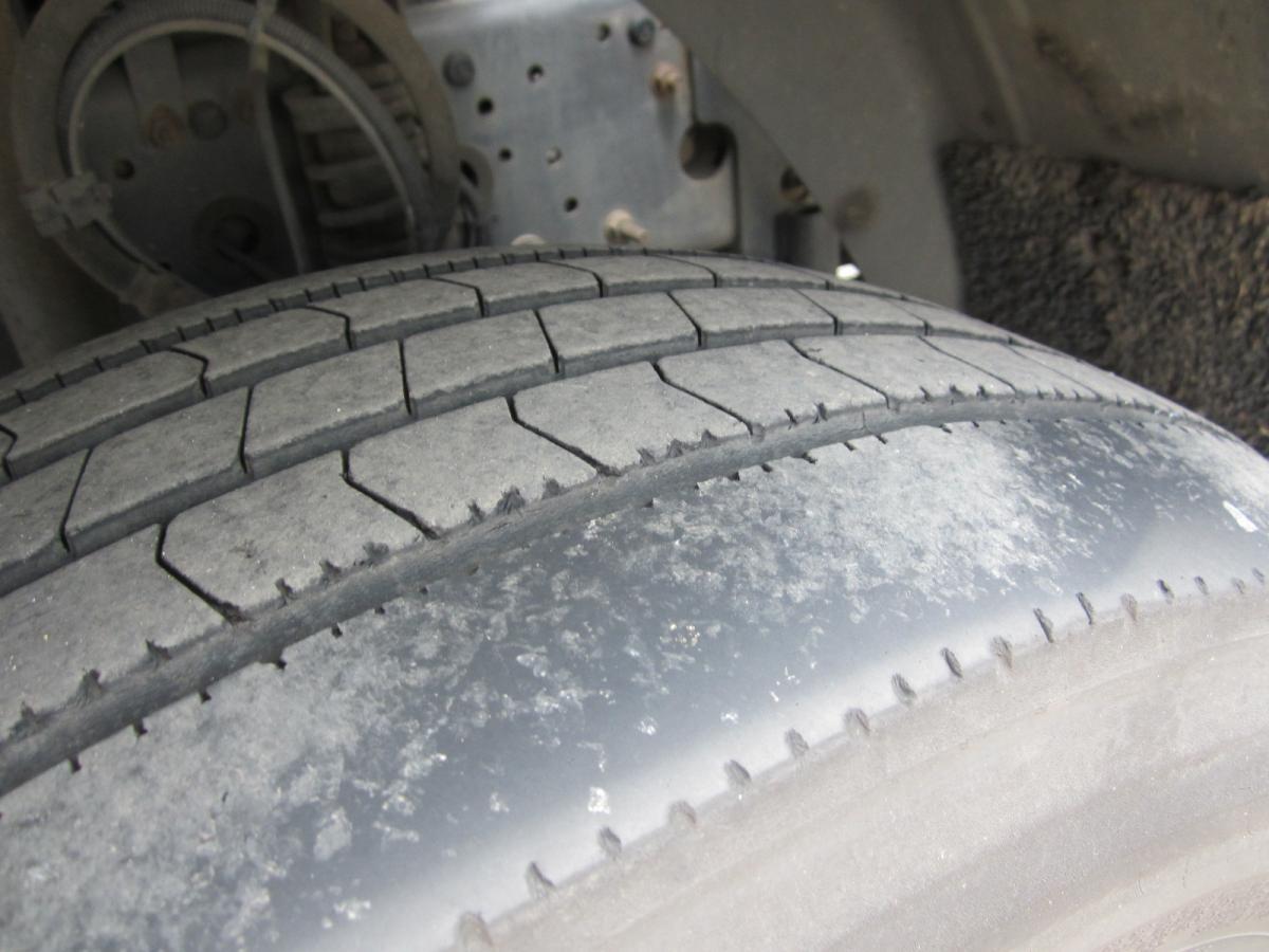 Renault Midlum 280 DXI - Camión caja cerrada: foto 3 Renault Midlum 280 DXI - Camión caja cerrada: foto 3