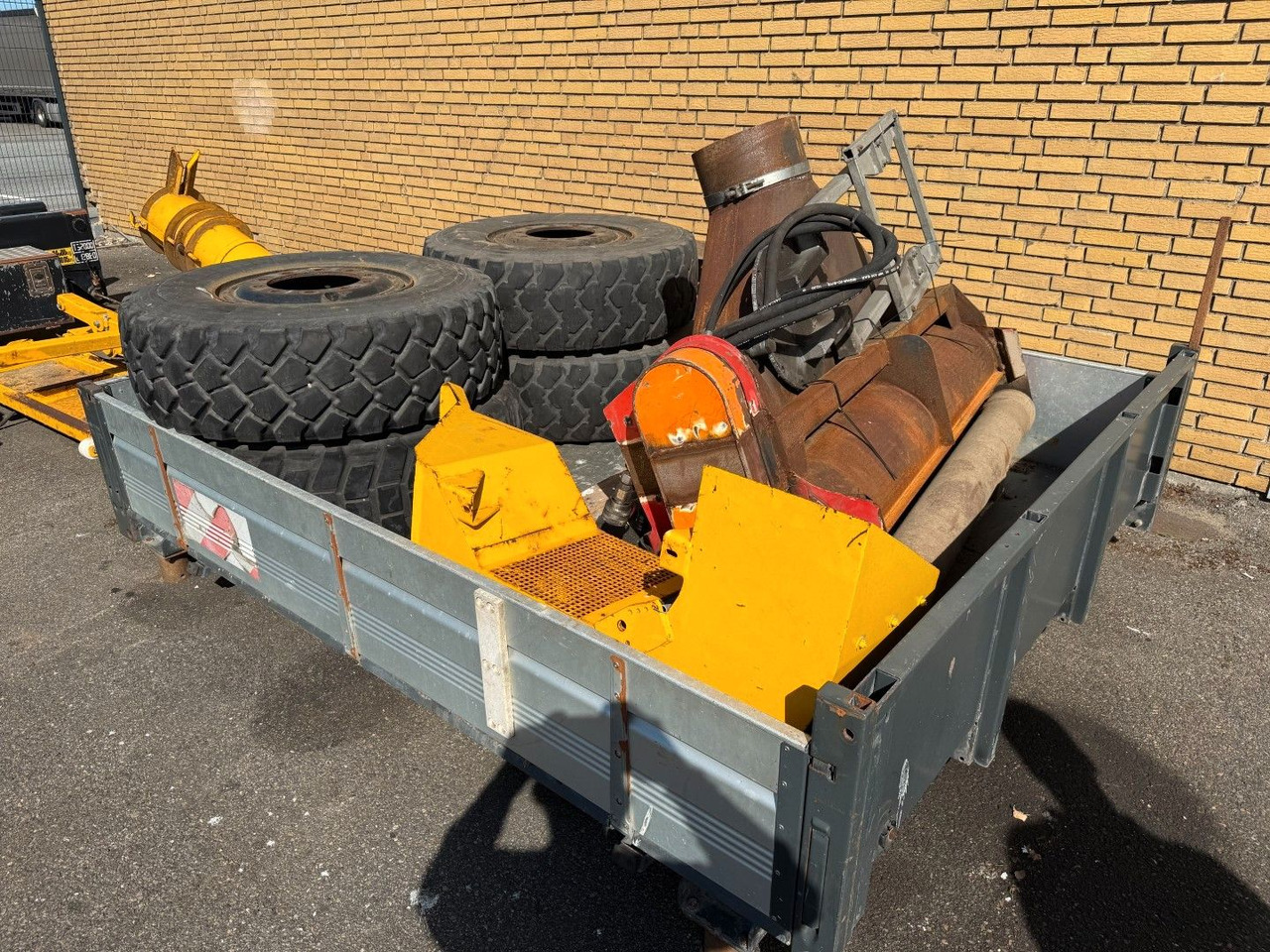 Camión volquete Unimog U500 4x4 / Dücker Kipper / Saug / Mäher  MKT 15R: foto 18