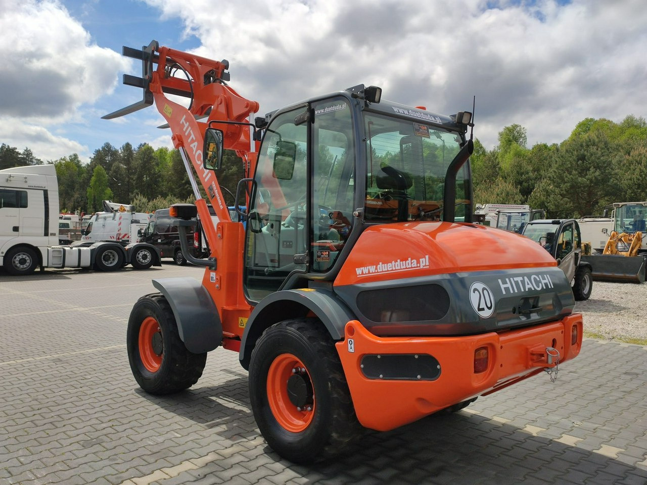 Cargadora de ruedas Hitachi ZW75 Wheel Loader Szybko-Złącze Widły Stan Bardzo Dobry: foto 10 Cargadora de ruedas Hitachi ZW75 Wheel Loader Szybko-Złącze Widły Stan Bardzo Dobry: foto 10