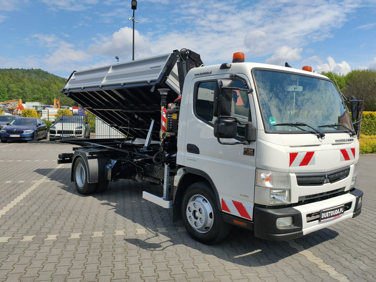 Mitsubishi Canter Fuso 9C18 3.0/180KM Automat, HDS FASSI F30 Wywrotka 3-str - Camión volquete: foto 2 Mitsubishi Canter Fuso 9C18 3.0/180KM Automat, HDS FASSI F30 Wywrotka 3-str - Camión volquete: foto 2