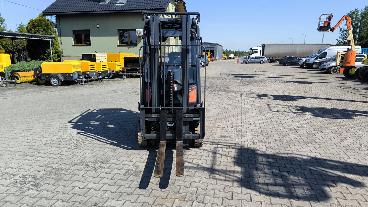 LINDE H 16 T - 01 - Carretilla elevadora de gas: foto 2 LINDE H 16 T - 01 - Carretilla elevadora de gas: foto 2
