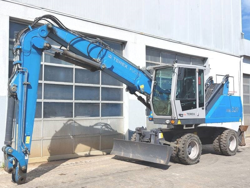 Fuchs MHL 320 D - Manipulador de materiales: foto 2 Fuchs MHL 320 D - Manipulador de materiales: foto 2