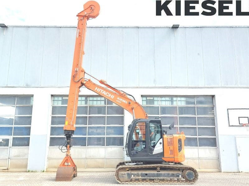 Hitachi ZX 135 US-6 Teledipper - Excavadora de cadenas: foto 1 Hitachi ZX 135 US-6 Teledipper - Excavadora de cadenas: foto 1