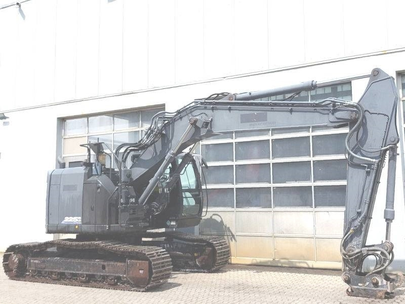 Hitachi ZX 225 US LC-6 - Excavadora de cadenas: foto 4 Hitachi ZX 225 US LC-6 - Excavadora de cadenas: foto 4
