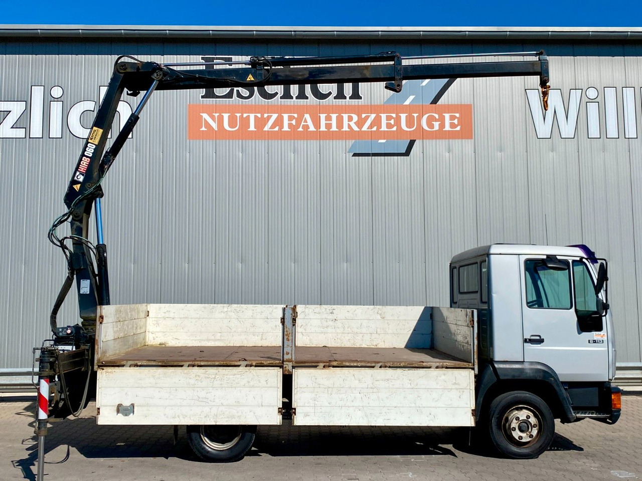 MAN 8.113 LC | HIAB 060-2*3x Sitze*Blatt*Kugel-AHK MAN 8.113 LC | HIAB 060-2*3x Sitze*Blatt*Kugel-AHK - Furgoneta caja abierta: foto 2 MAN 8.113 LC | HIAB 060-2*3x Sitze*Blatt*Kugel-AHK MAN 8.113 LC | HIAB 060-2*3x Sitze*Blatt*Kugel-AHK - Furgoneta caja abierta: foto 2