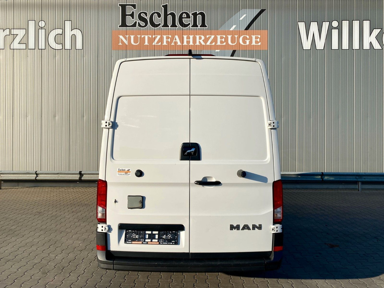 MAN TGE 3.140 | Seitentür*3x Sitze*Navi*Kamera*AC - Furgón: foto 4 MAN TGE 3.140 | Seitentür*3x Sitze*Navi*Kamera*AC - Furgón: foto 4