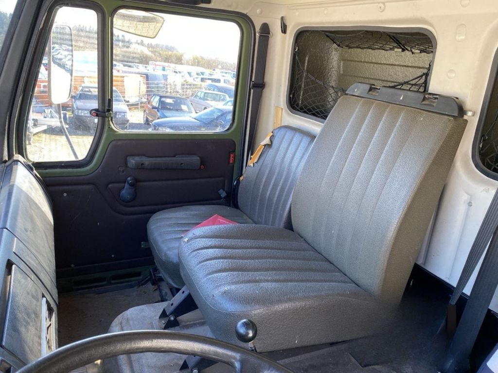 Mercedes-Benz 1017 4x4 Allrad Pritsche | HIAB 060-2 Kran*36TKM - Camión caja abierta, Camión grúa: foto 5 Mercedes-Benz 1017 4x4 Allrad Pritsche | HIAB 060-2 Kran*36TKM - Camión caja abierta, Camión grúa: foto 5