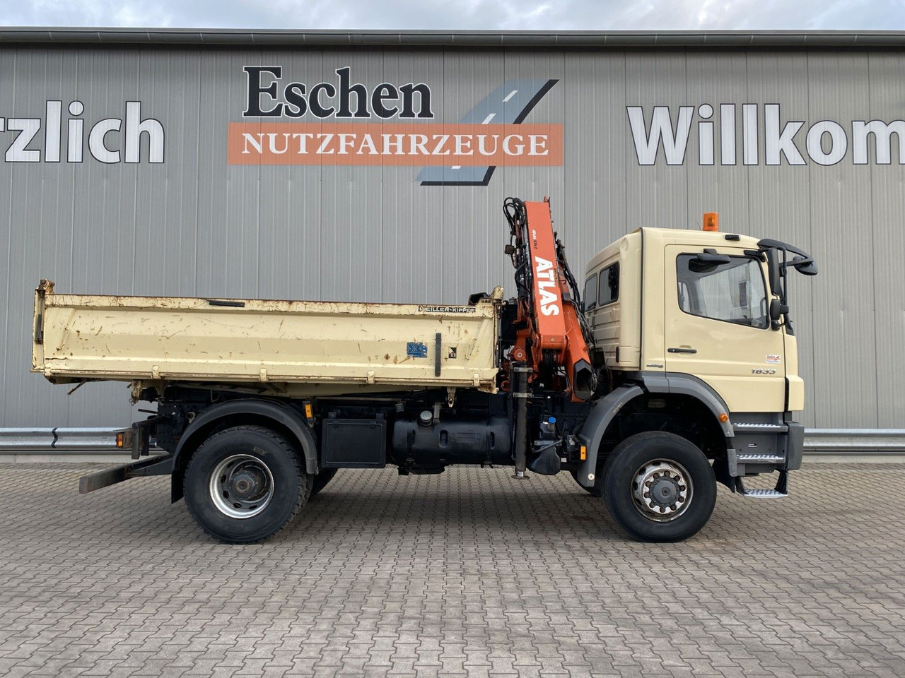 Camión volquete, Camión grúa Mercedes-Benz 1833 4x4 Axor | Atlas 105.2-A2*Funk*AHK*3 Sitze: foto 7