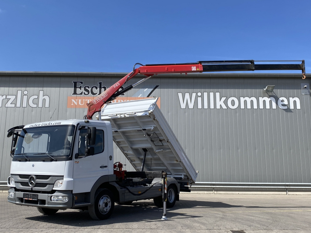 Mercedes-Benz 818 K Atego / Fassi F65 A Kran - Camión volquete, Camión grúa: foto 1 Mercedes-Benz 818 K Atego / Fassi F65 A Kran - Camión volquete, Camión grúa: foto 1
