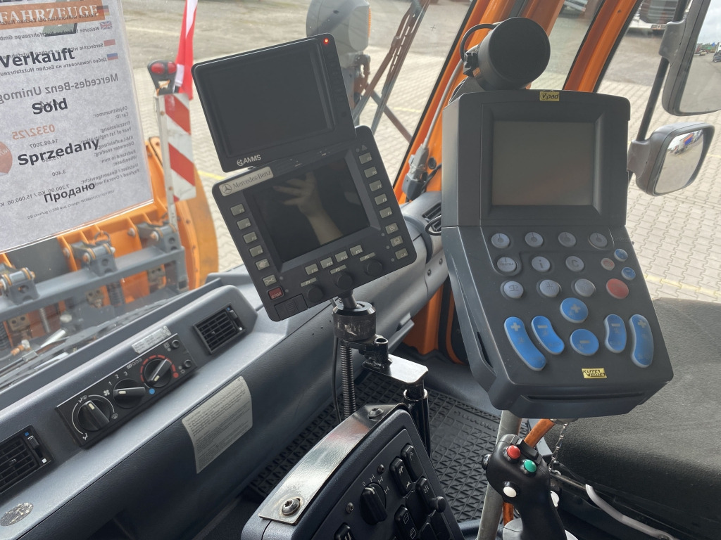 Máquina quitanieve Mercedes-Benz Unimog U 500 4x4: foto 16