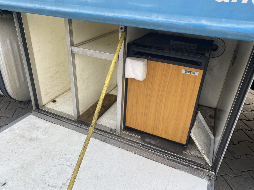 Scania 114 G 340 / 6x2 BL - Camión lona: foto 4 Scania 114 G 340 / 6x2 BL - Camión lona: foto 4