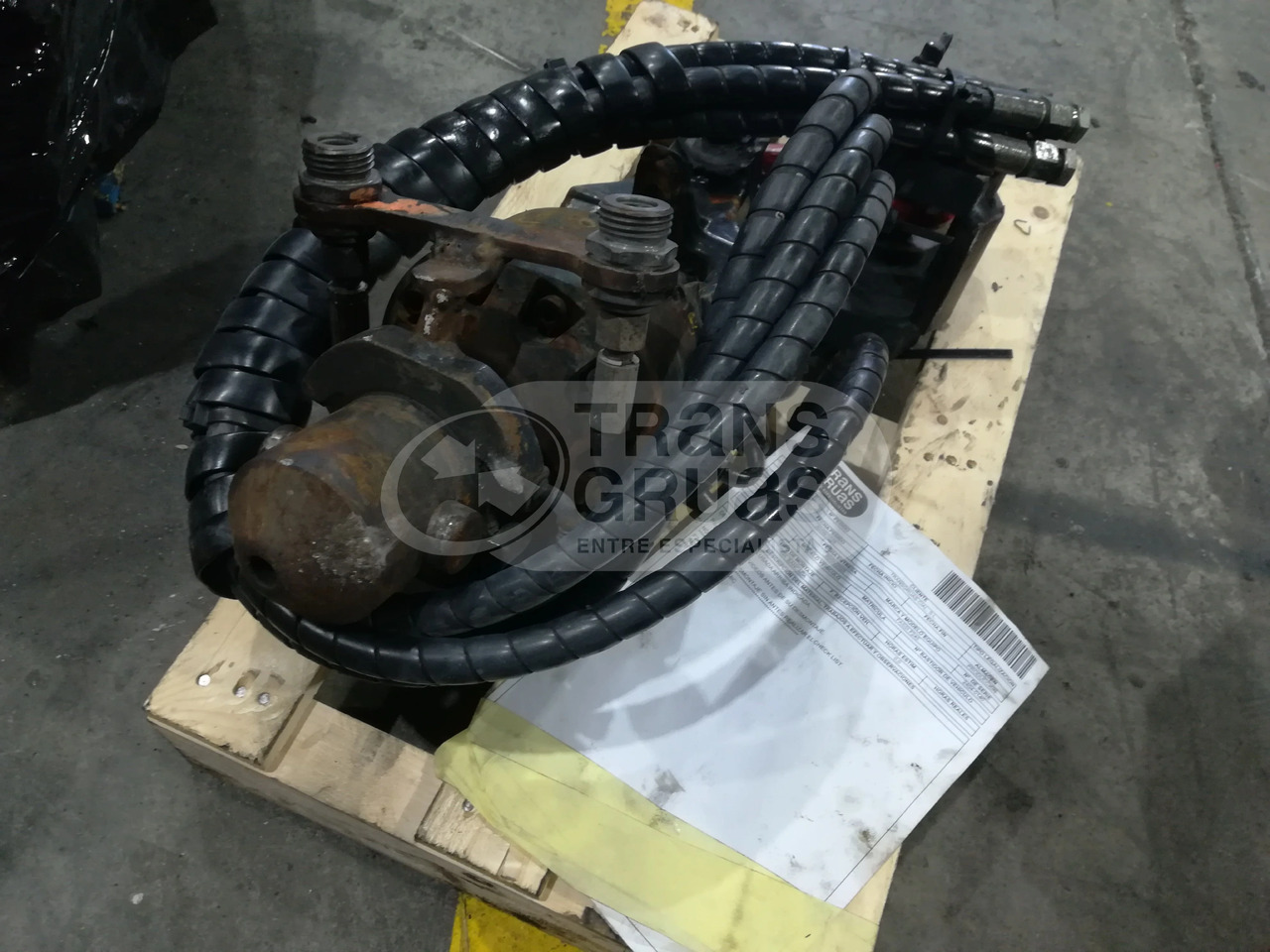 Rotator palfinger + gancho ocasión - Implemento: foto 1 Rotator palfinger + gancho ocasión - Implemento: foto 1