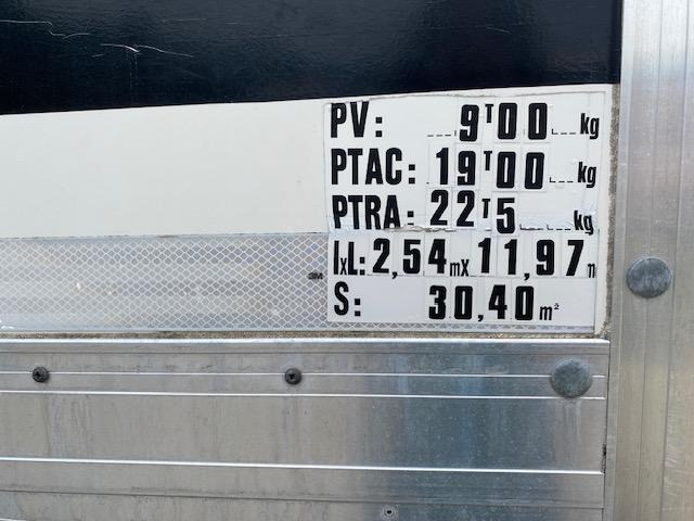 Renault D-Series 320 - Camión caja cerrada: foto 4 Renault D-Series 320 - Camión caja cerrada: foto 4