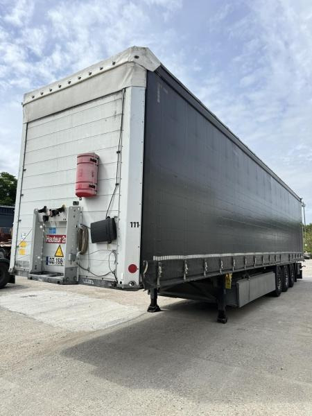 Schmitz Cargobull - Semirremolque lona: foto 4 Schmitz Cargobull - Semirremolque lona: foto 4