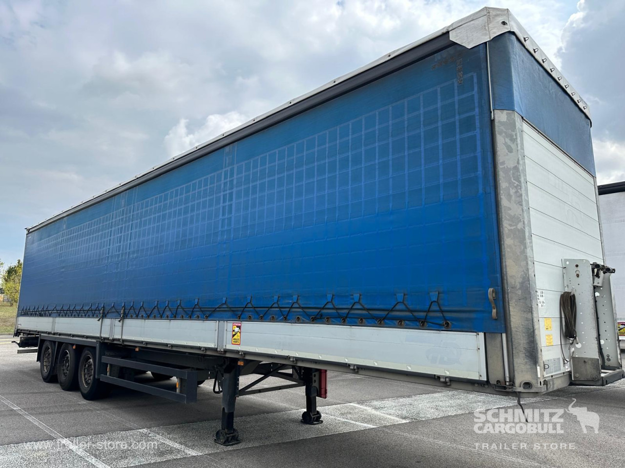 SCHMITZ Curtainsider Standard - Semirremolque lona: foto 1 SCHMITZ Curtainsider Standard - Semirremolque lona: foto 1