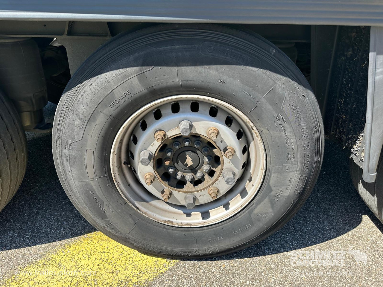 SCHMITZ Reefer Multitemp Double deck Taillift - Semirremolque isotérmico: foto 5 SCHMITZ Reefer Multitemp Double deck Taillift - Semirremolque isotérmico: foto 5