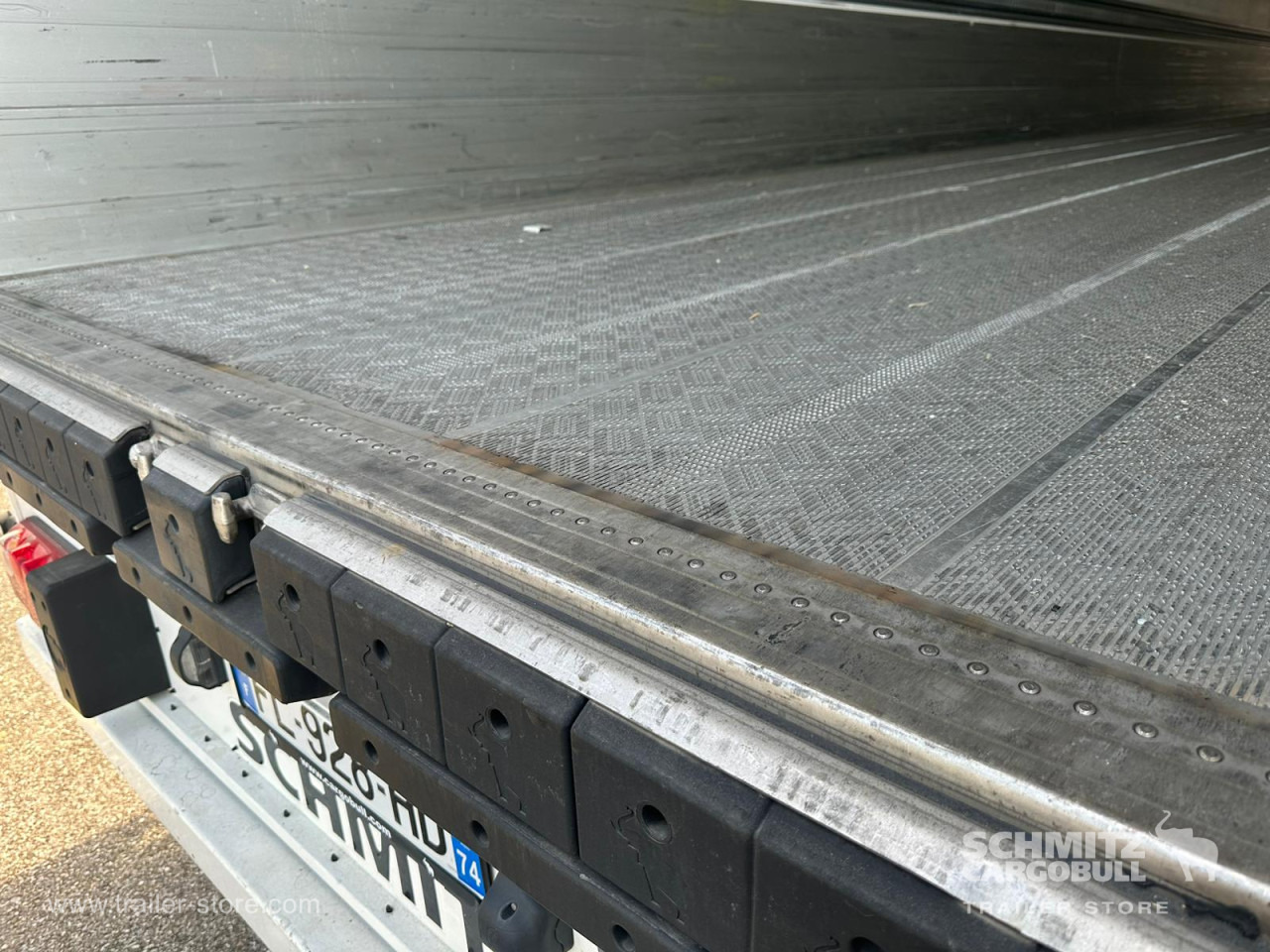 SCHMITZ Reefer Standard - Semirremolque isotérmico: foto 4 SCHMITZ Reefer Standard - Semirremolque isotérmico: foto 4