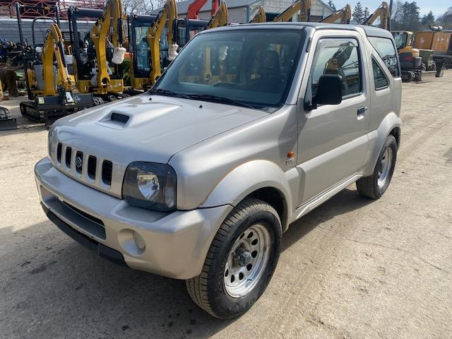 Suzuki Jimny - Coche: foto 1 Suzuki Jimny - Coche: foto 1