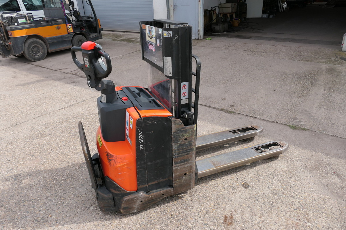 BT SWE 200D Batterie 28/2023 - Transpaleta: foto 3 BT SWE 200D Batterie 28/2023 - Transpaleta: foto 3