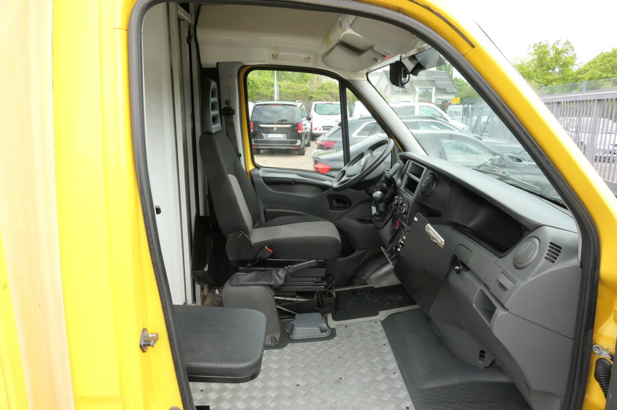 IVECO Daily 35 S11 C30C AUTOMATIK KAMERA Regale LUFT D - Furgoneta caja cerrada: foto 5 IVECO Daily 35 S11 C30C AUTOMATIK KAMERA Regale LUFT D - Furgoneta caja cerrada: foto 5