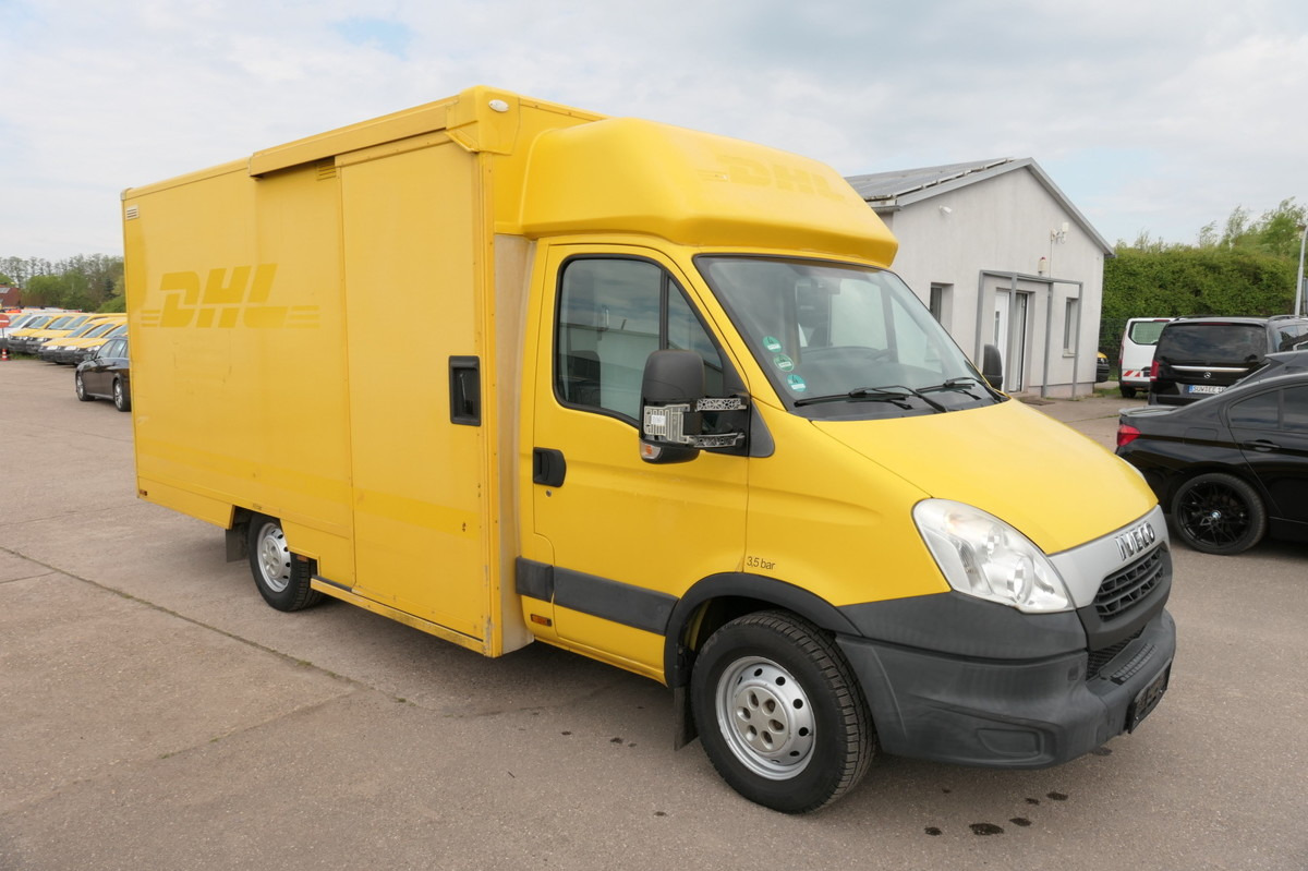 IVECO Daily 35 S11 C30C AUTOMATIK KAMERA Regale LUFT D - Furgoneta caja cerrada: foto 2 IVECO Daily 35 S11 C30C AUTOMATIK KAMERA Regale LUFT D - Furgoneta caja cerrada: foto 2