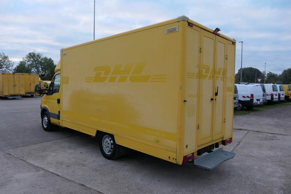 IVECO Daily 35 S11 C30C AUTOMATIK KAMERA Regale LUFT D - Furgoneta caja cerrada: foto 4 IVECO Daily 35 S11 C30C AUTOMATIK KAMERA Regale LUFT D - Furgoneta caja cerrada: foto 4
