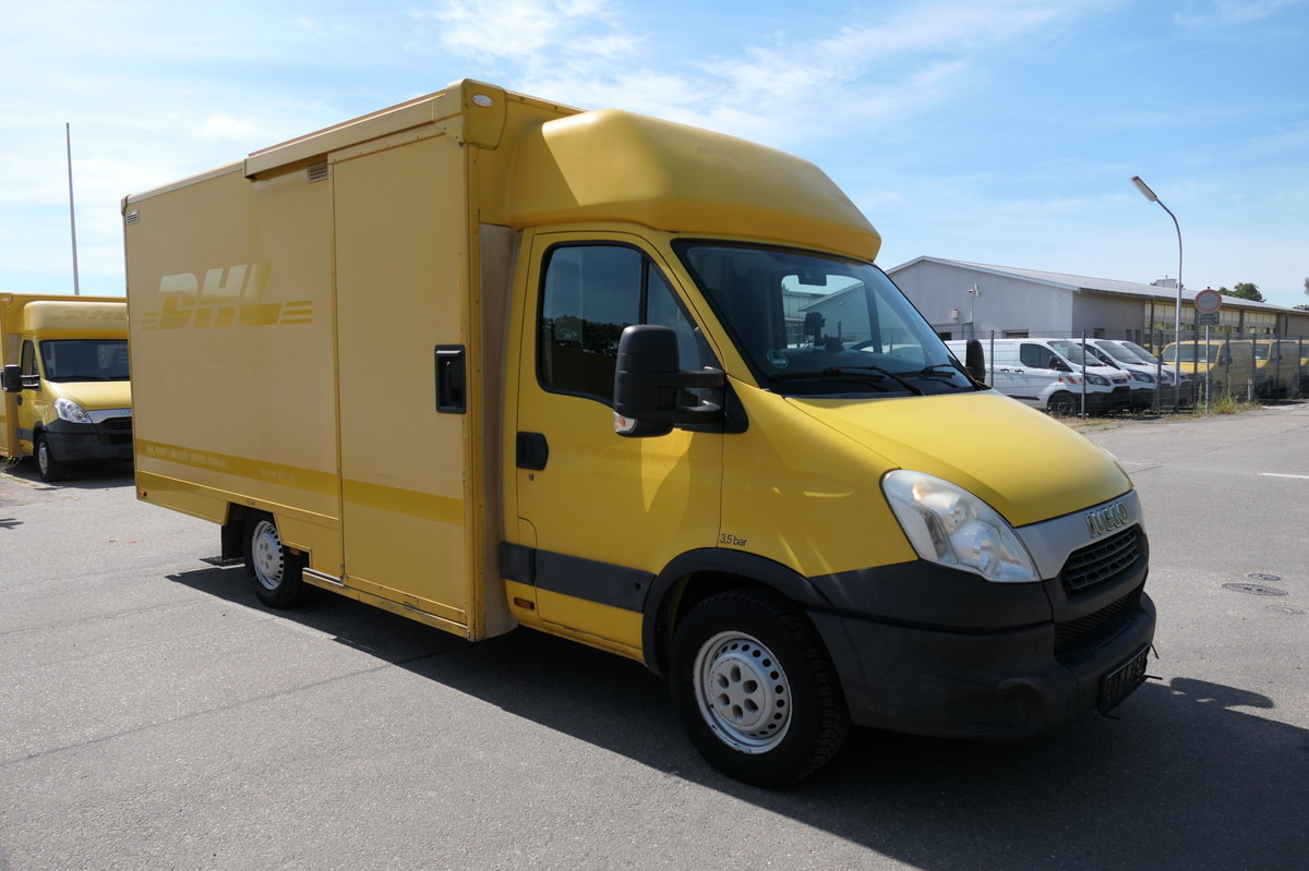 IVECO Daily 35 S11 C30C AUTOMATIK KAMERA Regale LUFT D - Furgoneta caja cerrada: foto 2 IVECO Daily 35 S11 C30C AUTOMATIK KAMERA Regale LUFT D - Furgoneta caja cerrada: foto 2