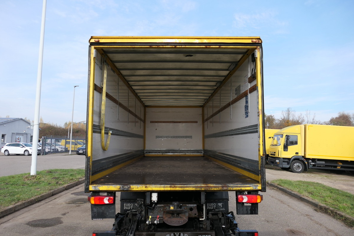 IVECO EuroCargo ML 120 E 28 AHK LBW - Camión caja cerrada: foto 5 IVECO EuroCargo ML 120 E 28 AHK LBW - Camión caja cerrada: foto 5