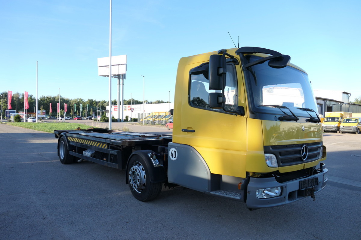 MERCEDES-BENZ KAMAG WBH 25 Wiesel Terberg Umsetzfahrz. Sattelk - Camión portacontenedore/ Intercambiable: foto 2 MERCEDES-BENZ KAMAG WBH 25 Wiesel Terberg Umsetzfahrz. Sattelk - Camión portacontenedore/ Intercambiable: foto 2