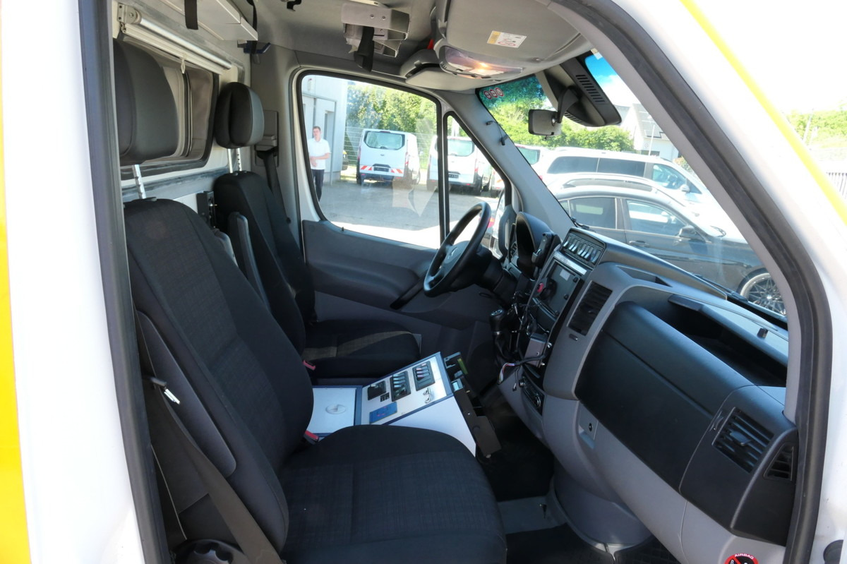 MERCEDES-BENZ Sprinter 519 CDI Klima Krankenwagen - Ambulancia: foto 5 MERCEDES-BENZ Sprinter 519 CDI Klima Krankenwagen - Ambulancia: foto 5