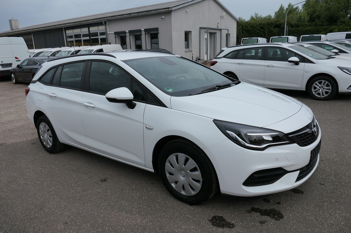 OPEL Astra Sports Tourer 1.5 CDTI KLIMA - Coche: foto 2 OPEL Astra Sports Tourer 1.5 CDTI KLIMA - Coche: foto 2
