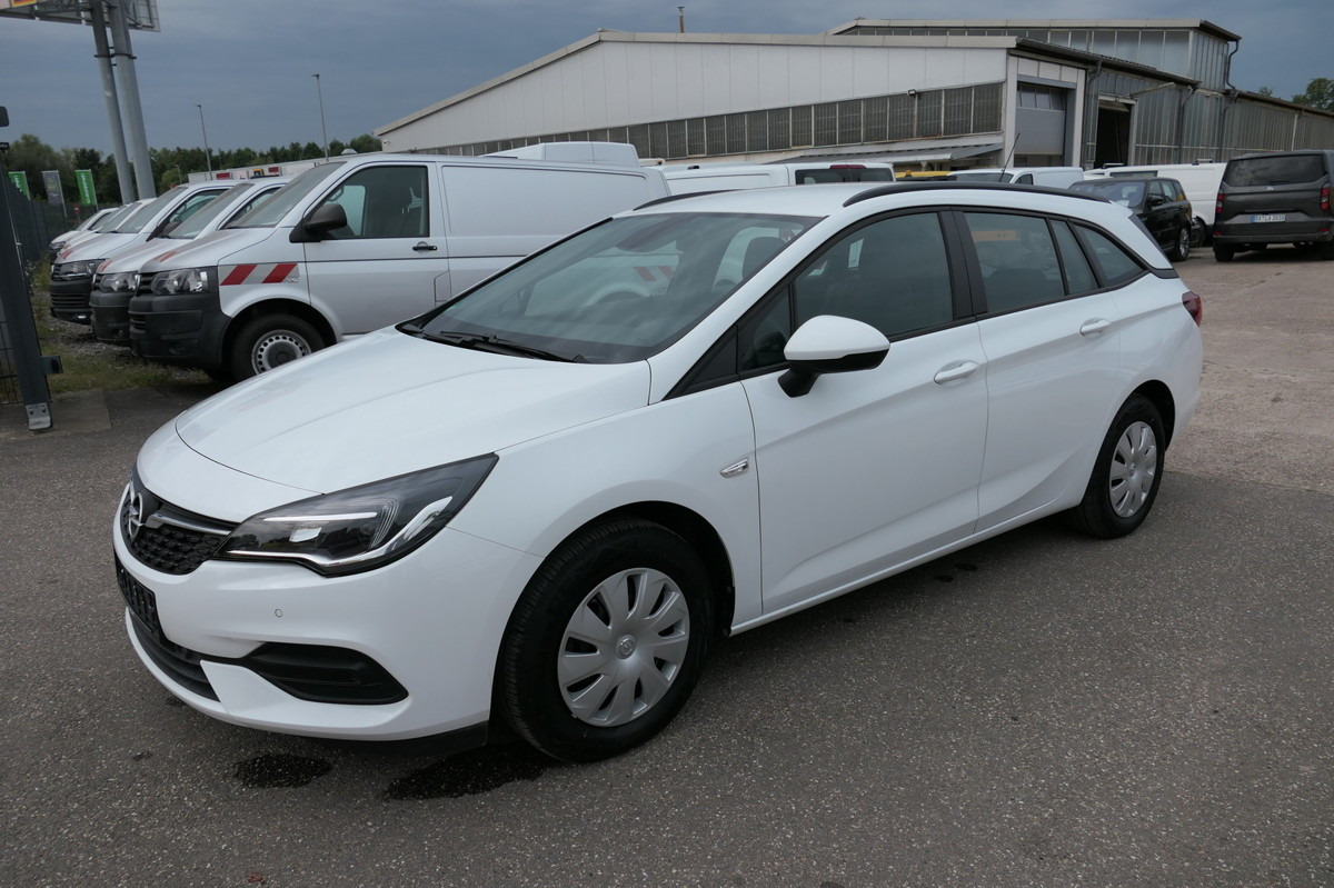 OPEL Astra Sports Tourer 1.5 CDTI KLIMA - Coche: foto 1 OPEL Astra Sports Tourer 1.5 CDTI KLIMA - Coche: foto 1