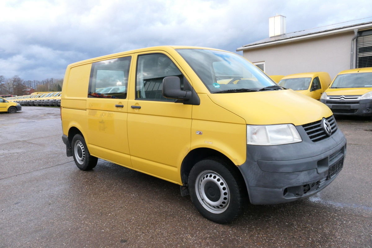 VW T5 Transporter 1.9 TDI PARKTRONIK 2xSCHIEBETÜR - Furgoneta pequeña: foto 2 VW T5 Transporter 1.9 TDI PARKTRONIK 2xSCHIEBETÜR - Furgoneta pequeña: foto 2