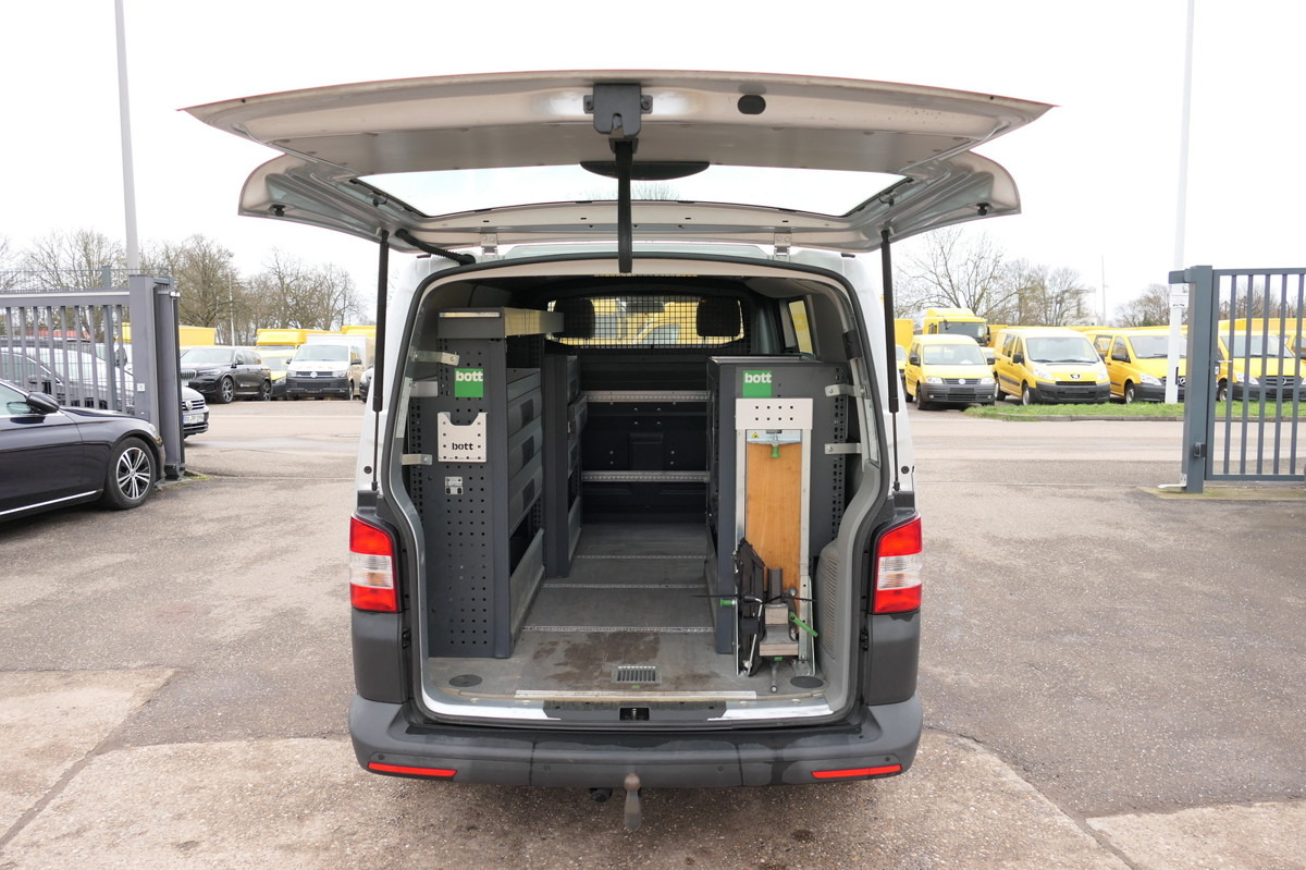 VW T5 Transporter 2.0 TDI 2Sitzer 4Motion AHK KLIMA - Furgoneta pequeña: foto 1 VW T5 Transporter 2.0 TDI 2Sitzer 4Motion AHK KLIMA - Furgoneta pequeña: foto 1