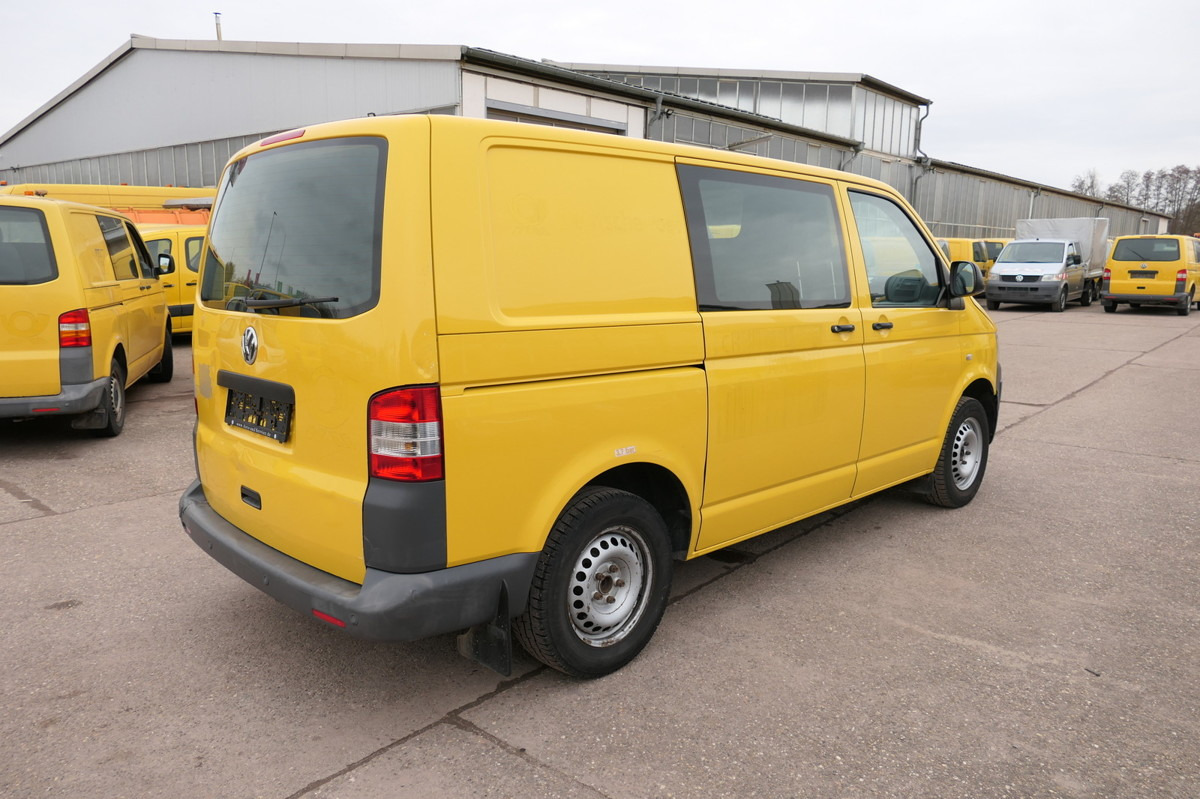 VW T5 Transporter 2.0 TDI PARKTRONIK EURO-5 2xSCHIE - Furgoneta pequeña: foto 4 VW T5 Transporter 2.0 TDI PARKTRONIK EURO-5 2xSCHIE - Furgoneta pequeña: foto 4