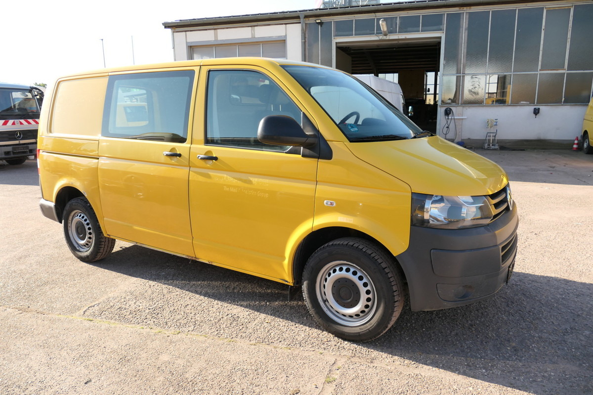 VW T5 Transporter 2.0 TDI PARKTRONIK EURO-5 2xSCHIE - Furgoneta pequeña: foto 2 VW T5 Transporter 2.0 TDI PARKTRONIK EURO-5 2xSCHIE - Furgoneta pequeña: foto 2