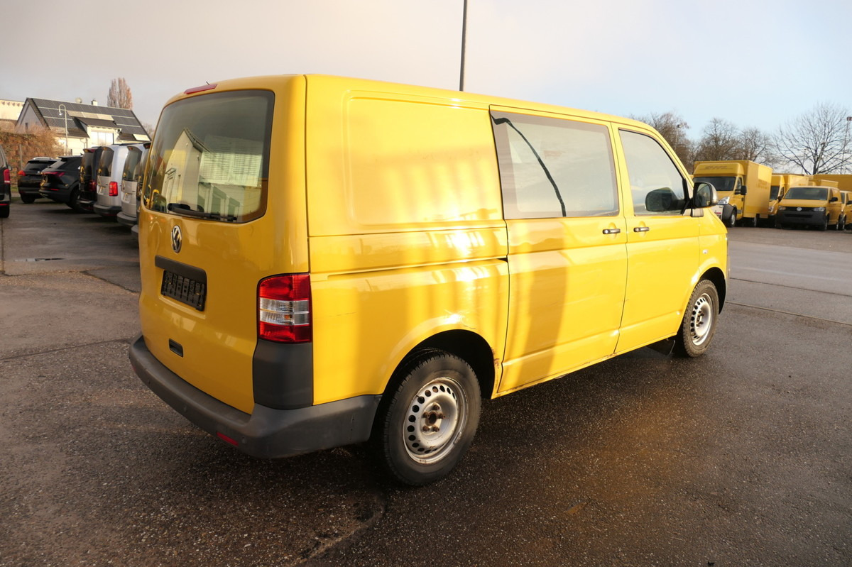 VW T5 Transporter 2.0 TDI PARKTRONIK EURO-5 2xSCHIE - Furgoneta pequeña: foto 4 VW T5 Transporter 2.0 TDI PARKTRONIK EURO-5 2xSCHIE - Furgoneta pequeña: foto 4