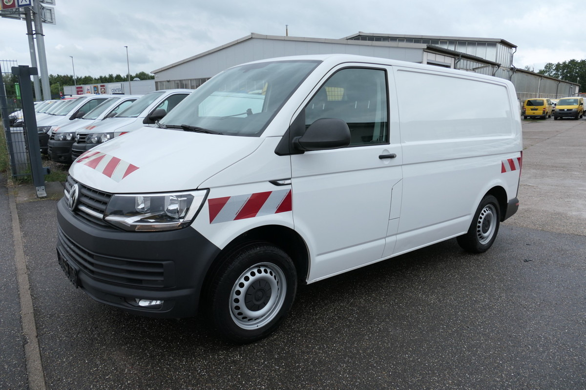 VW T6 Transporter 2.0 TDI 4Motion 3Sitzer KLIMA AHK - Furgoneta pequeña: foto 2 VW T6 Transporter 2.0 TDI 4Motion 3Sitzer KLIMA AHK - Furgoneta pequeña: foto 2
