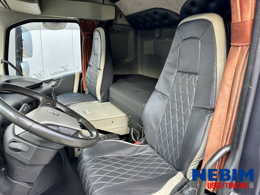 Volvo FH 460 4x2 Special Interior - Volvo Dynamic Steering - I-park Cool - Cabeza tractora: foto 4 Volvo FH 460 4x2 Special Interior - Volvo Dynamic Steering - I-park Cool - Cabeza tractora: foto 4