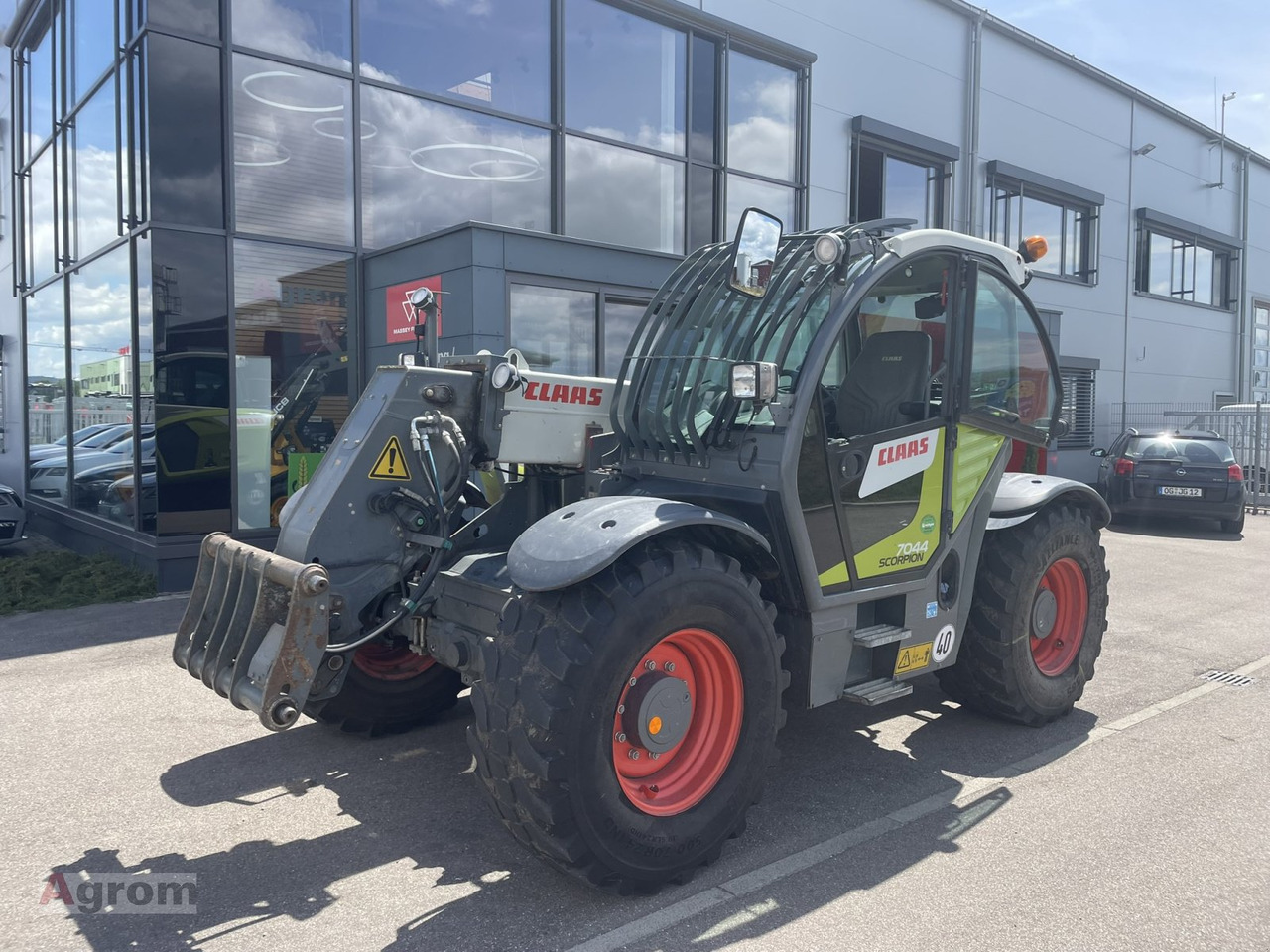 CLAAS Scorpion 7044 - Manipulador telescópico: foto 2 CLAAS Scorpion 7044 - Manipulador telescópico: foto 2