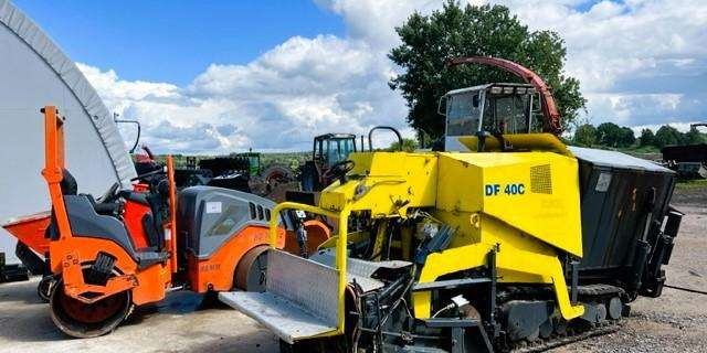 Demag DF 40C - Pavimentadora de asfalto: foto 1 Demag DF 40C - Pavimentadora de asfalto: foto 1