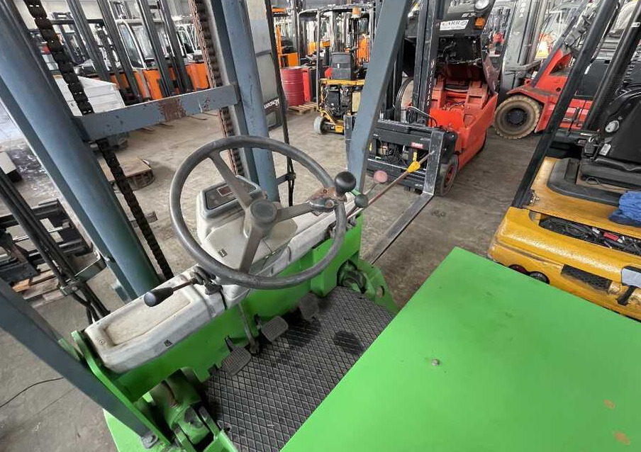 Cesab ECO M400 (NO BATTERIA) - Carretilla elevadora eléctrica: foto 3 Cesab ECO M400 (NO BATTERIA) - Carretilla elevadora eléctrica: foto 3